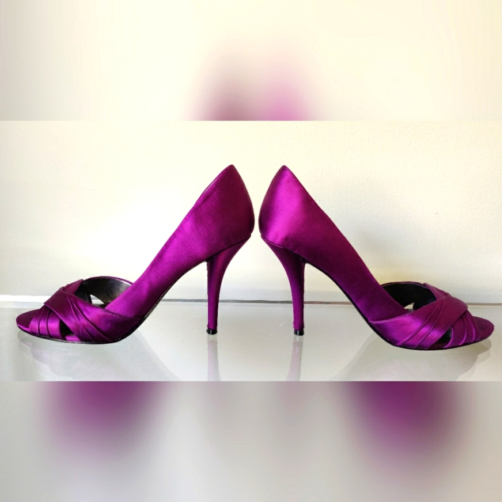 Nine West Orchid Purple Satin Heels 6 & 1/2